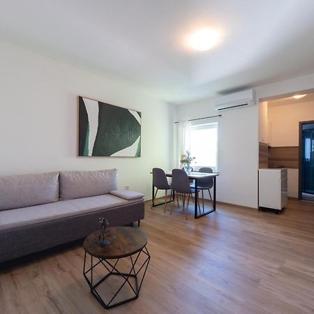 Cozy Apartment With Breakfast On Request 1 Pula Exteriér fotografie