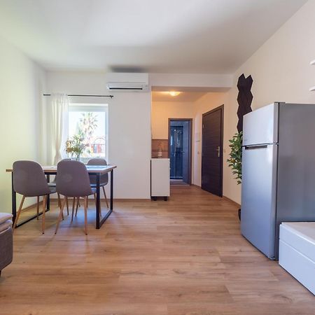 Cozy Apartment With Breakfast On Request 1 Pula Exteriér fotografie