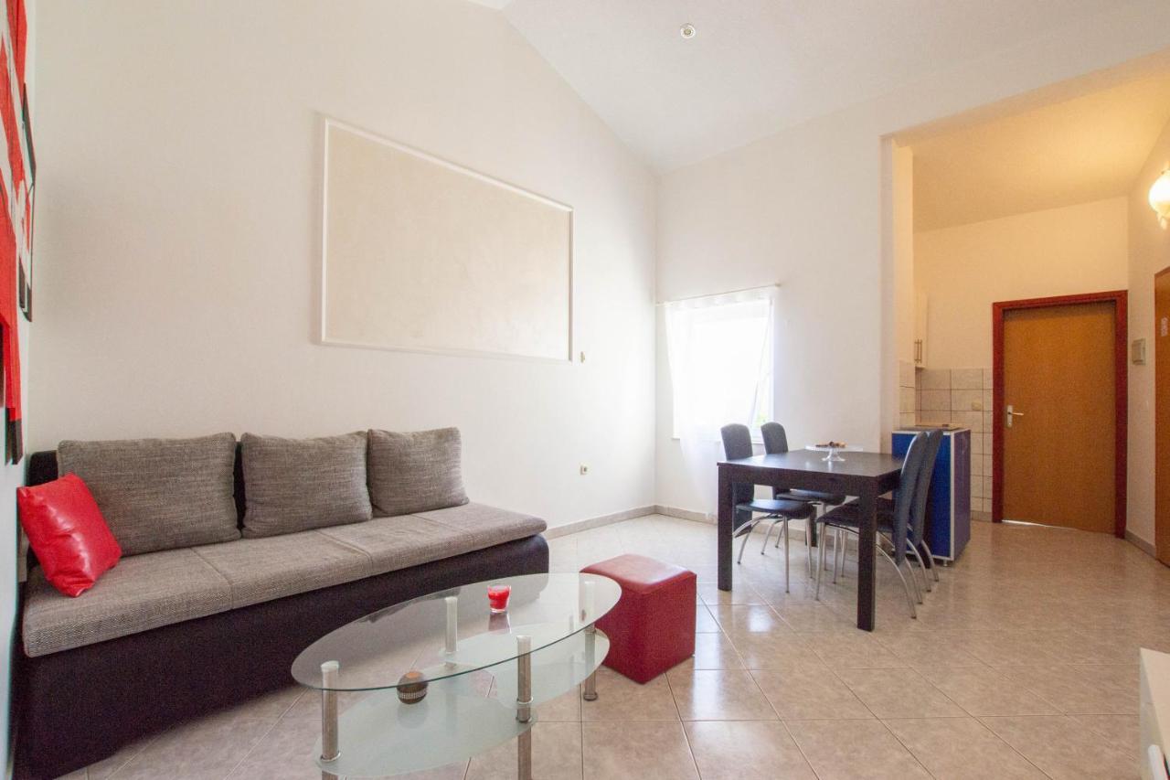 Cozy Apartment With Breakfast On Request 1 Pula Exteriér fotografie