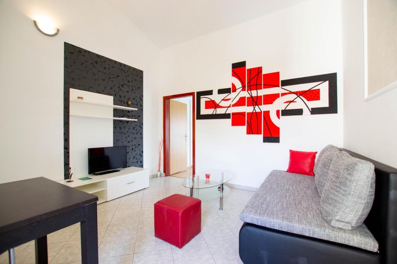 Cozy Apartment With Breakfast On Request 1 Pula Exteriér fotografie
