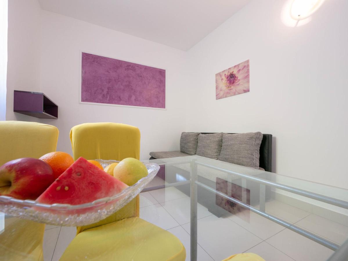 Cozy Apartment With Breakfast On Request 1 Pula Exteriér fotografie